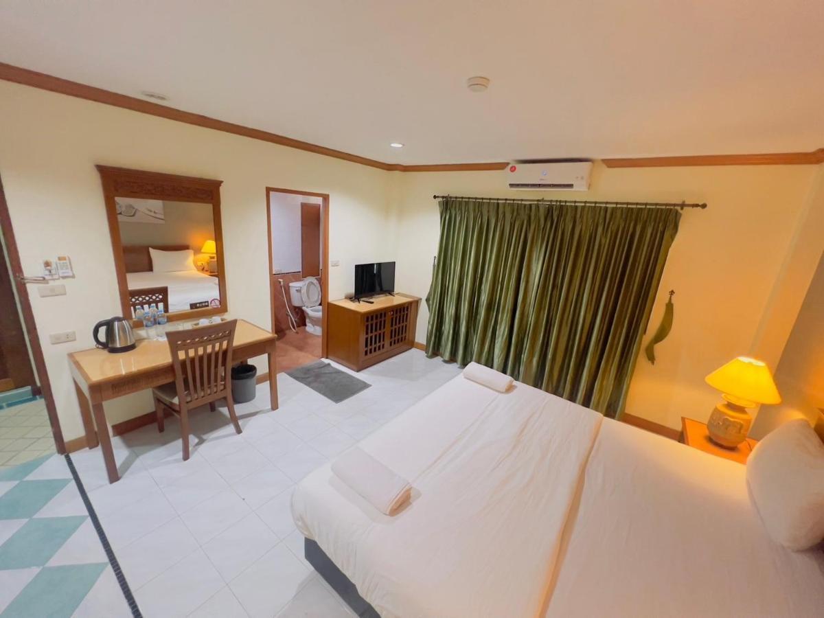 Royal Vista 호텔 Patong 외부 사진