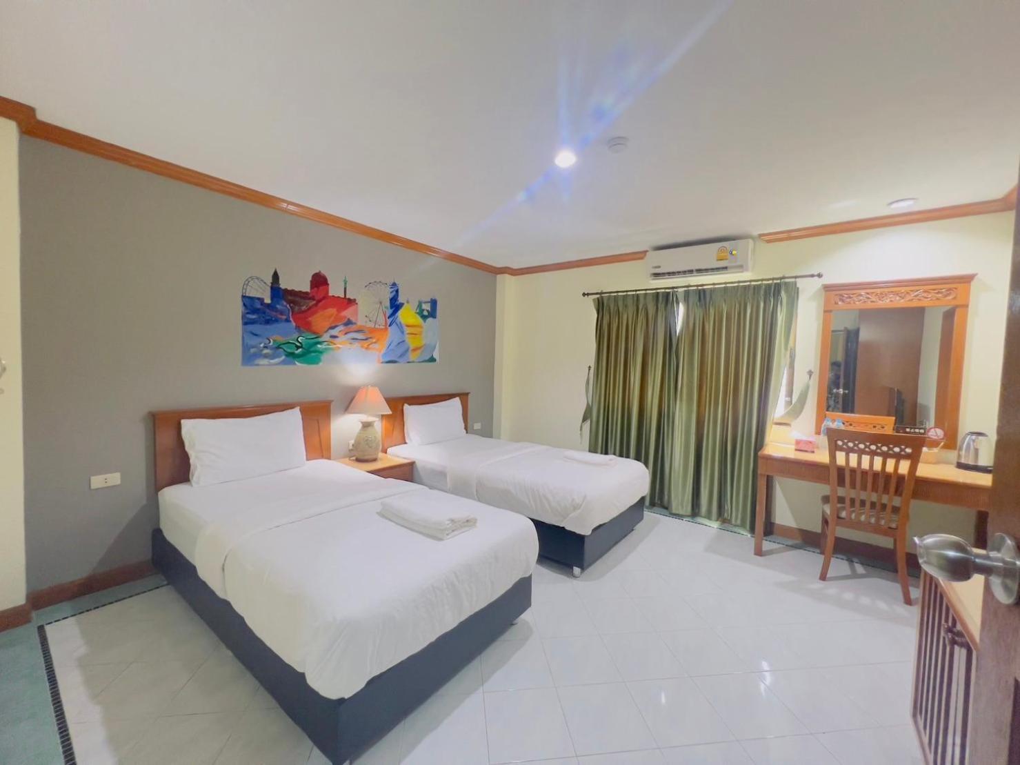 Royal Vista 호텔 Patong 외부 사진