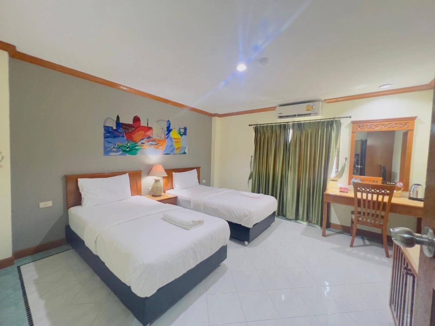 Royal Vista 호텔 Patong 외부 사진