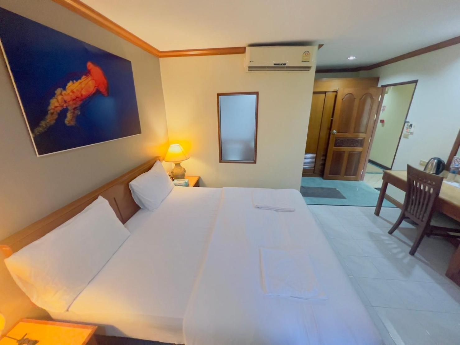Royal Vista 호텔 Patong 외부 사진