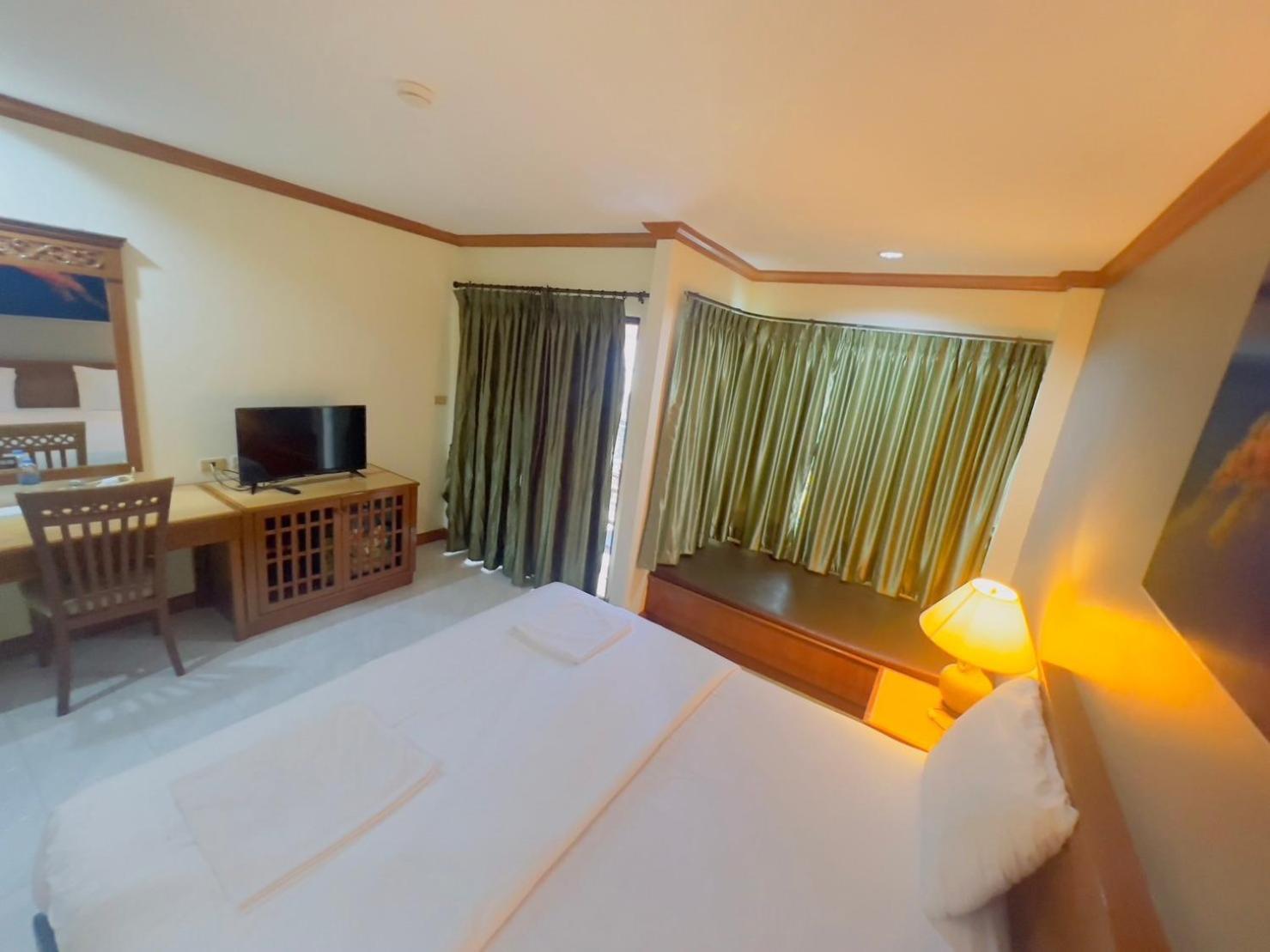 Royal Vista 호텔 Patong 외부 사진