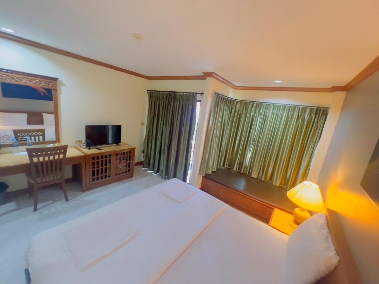 Royal Vista 호텔 Patong 외부 사진