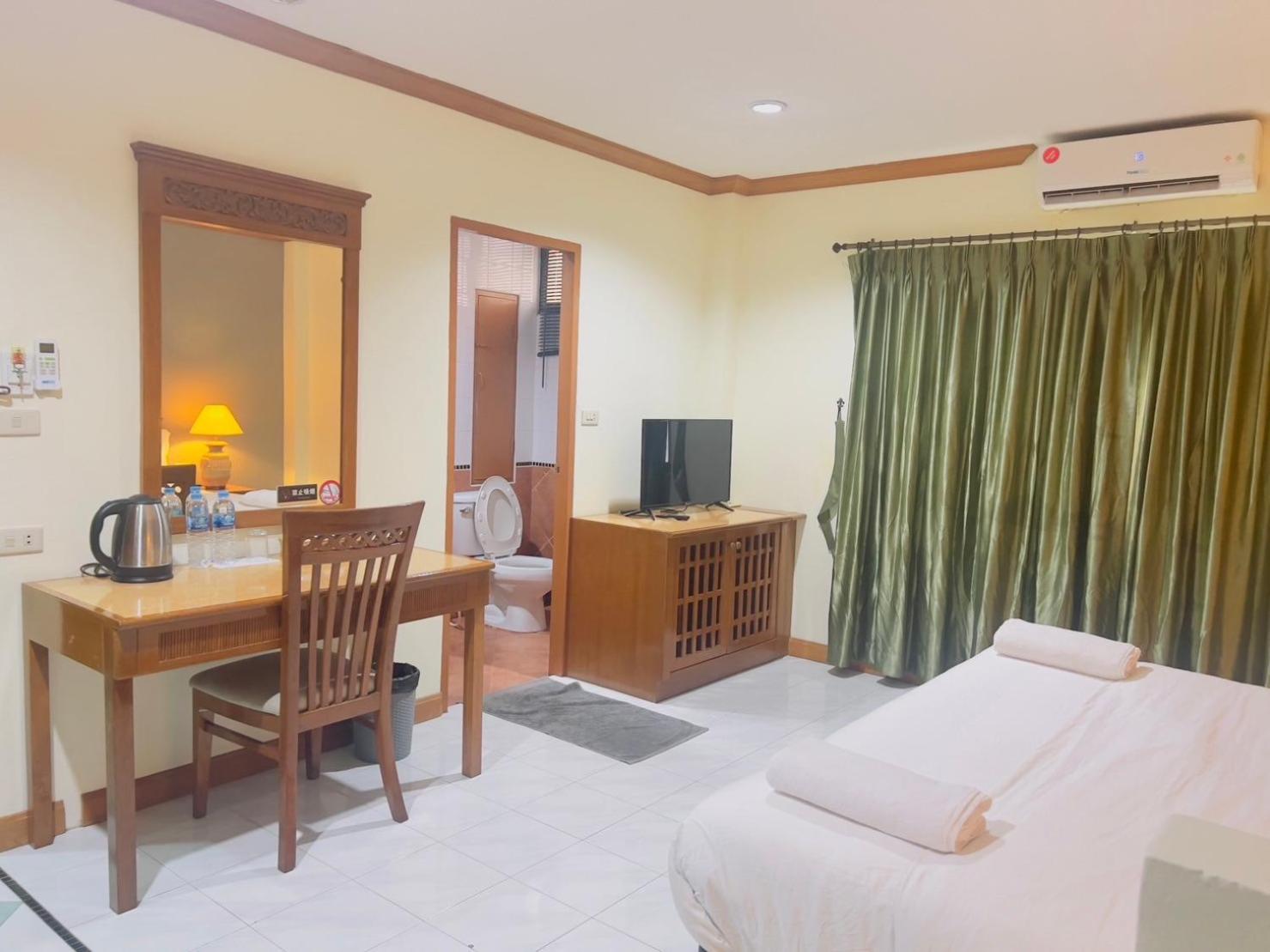 Royal Vista 호텔 Patong 외부 사진